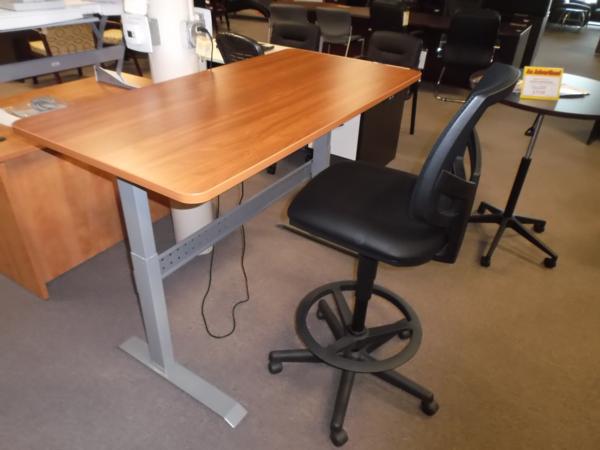 Height Adjustable Sit/Stand Desk