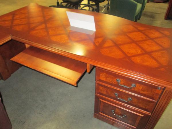 Used Aico Executive U-Shape Desk w/Hutch